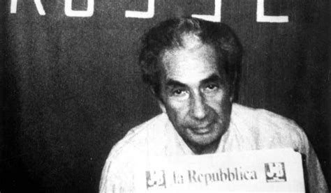 prodi e la seduta spiritica|Il mormorio dei fantasmi: Aldo Moro, Romano Prodi e una seduta。